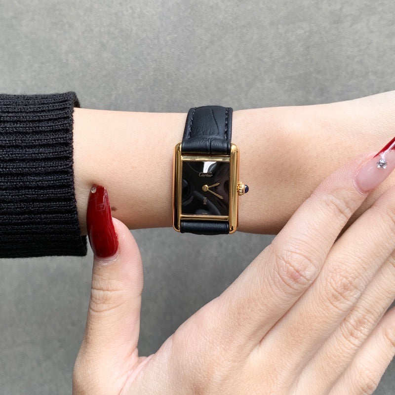 マストタンク SM 黒文字盤 ゴールド