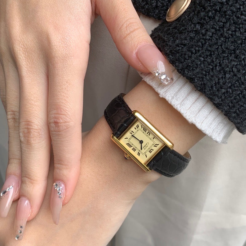 マストタンク SM 手巻き ベージュローマン文字盤 ゴールド