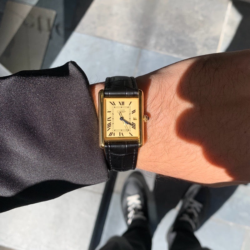 マストタンク XL デイト 3針 ベージュローマン文字盤 ゴールド