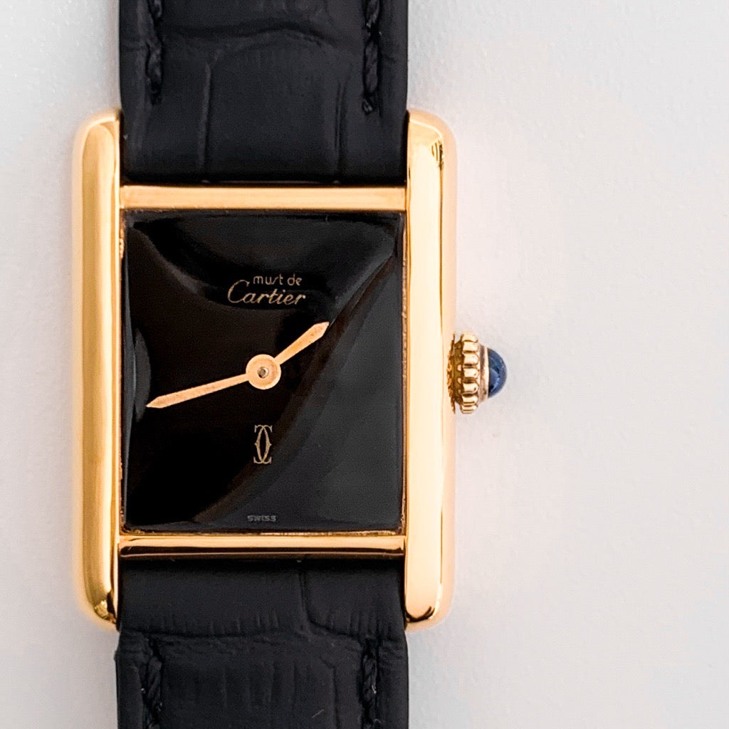Must de Cartier Tank SM, manual-wind, black dial, gold